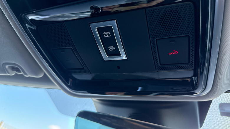 Land Rover Range Rover Sport 2.0 P400e HSE 5dr Auto Estate